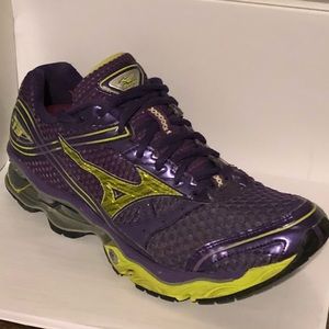 Mizuno Wave Rider (Purple/Lime)